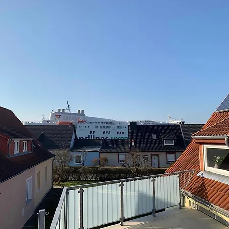 Hohe Duene Апартаменты Росток